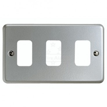 MK K3493ALM Grid Plus FrontPlate 3 Module 86x146mm (Aluminium) MK K3493ALM Grid Plus FrontPlate 3 Module 86x146mm (Aluminium)